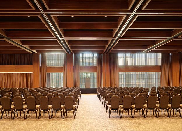 Salón de eventos empresariales en hotel IHG