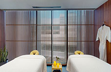 Relájese y rejuvenezca en nuestro elegante hotel con spa en Monterrey